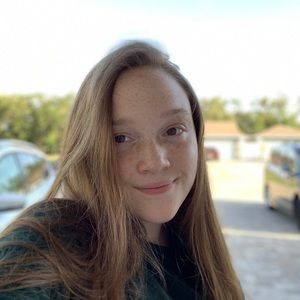 Meet your Posher, Yasmin